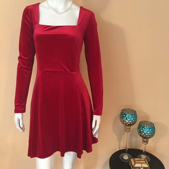 NWT Copper key Red velvet dress long sleeves L &M - Picture 3 of 12